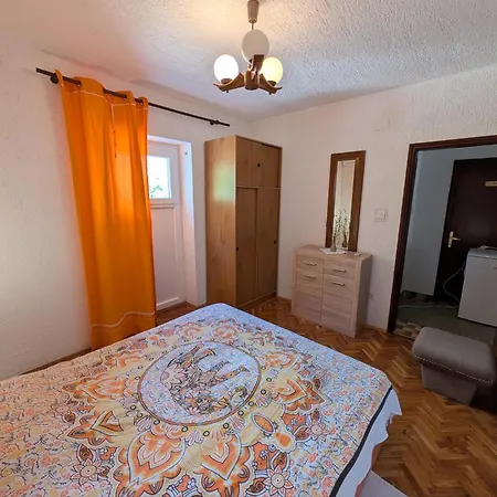 アパート Orangenes Ferienzimmer Am Ca 180 Meter Luftlinie Zum *